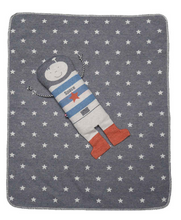 Lade das Bild in den Galerie-Viewer, Kinder Kuscheldecke Astronaut Decke in Puppe Geschenkidee